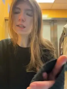 Snapshot of Bubble_Chloe chatting on 02.12.26 Bubble Chloe online show from 02.12.26