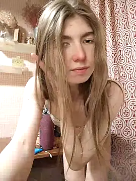 Snapshot of Bubble_Chloe chatting on 02.21.26 Bubble Chloe online show from 02.21.26