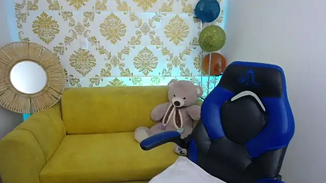 ALISS M  online show from 03.20.26