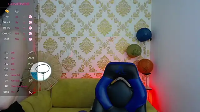 ALISS M  online show from 04.15.26