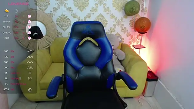 ALISS M  online show from 04.16.26