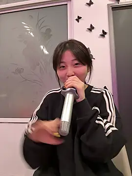 Snapshot of LXR77887 chatting on 02.24.26 LXR77887 online show from 02.24.26