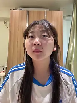 LXR77887 online show from 04.12.26