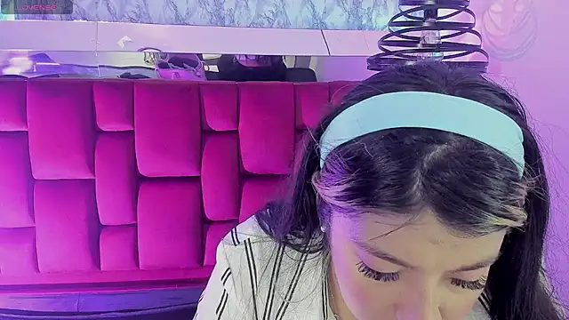 Dahiana Dmour  online show from 05.14.26