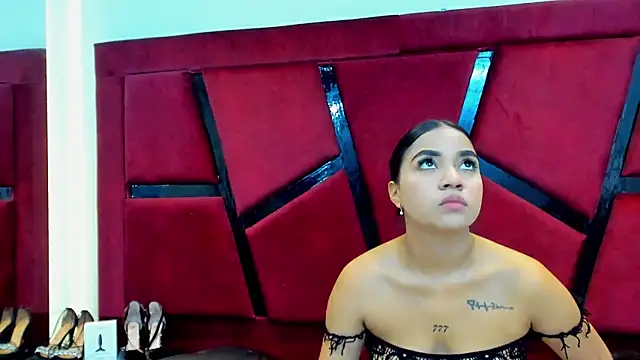 MiaWolton online show from 03.15.26