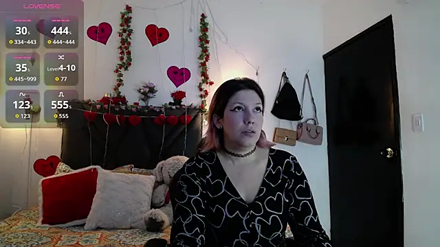 Snapshot of Sharma_Amayra chatting on 02.21.26 Sharma Amayra online show from 02.21.26