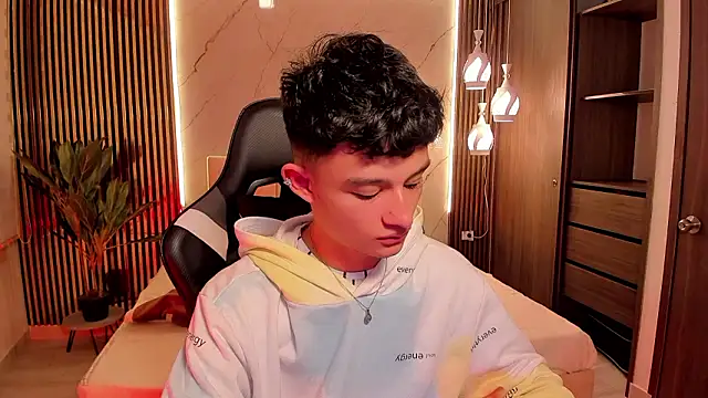 Snapshot of Patrick_Howland_ chatting on 02.08.26 Patrick Howland online show from 02.08.26