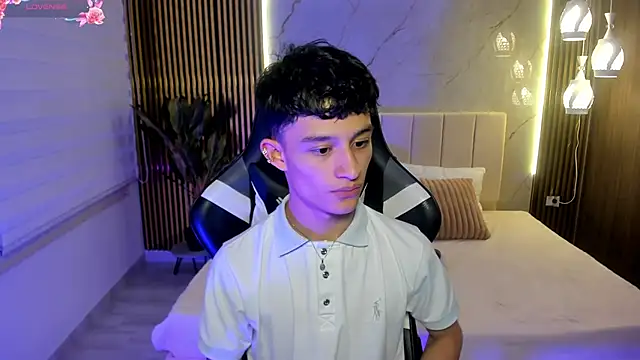 Snapshot of Patrick_Howland_ chatting on 02.15.26 Patrick Howland online show from 02.15.26