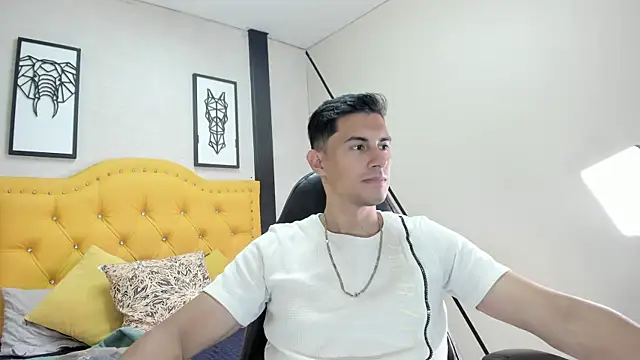 Mike Conors online show from 04.02.26