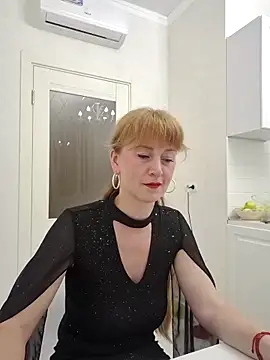 LanaBananaa  online show from 04.09.26