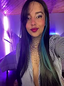 Annie Alicee online show from 03.25.26