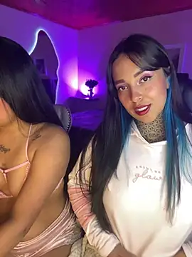 Annie Alicee online show from 04.17.26