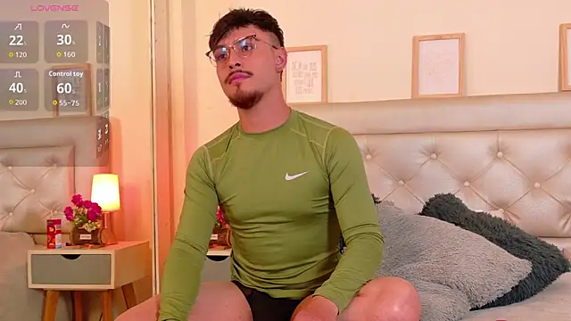 Aiden Gray online show from 02.21.26