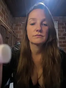 Snapshot of Loirinha_surf chatting on 02.12.26 Loirinha surf online show from 02.12.26