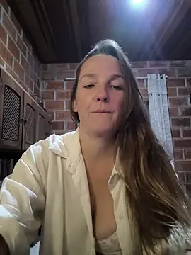 Snapshot of Loirinha_surf chatting on 02.21.26 Loirinha surf online show from 02.21.26