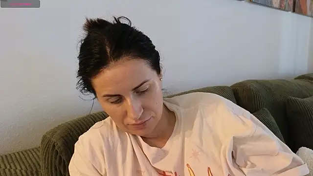 Snapshot of ViolettBaby chatting on 02.08.26 ViolettBaby online show from 02.08.26