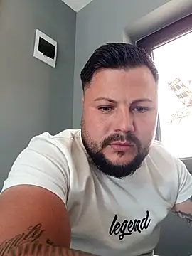 Valentino19999 online show from 04.28.26