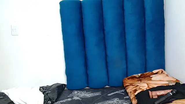 Snapshot of ForeverSexy_ chatting on 04.05.26 ForeverSexy online show from 04.05.26