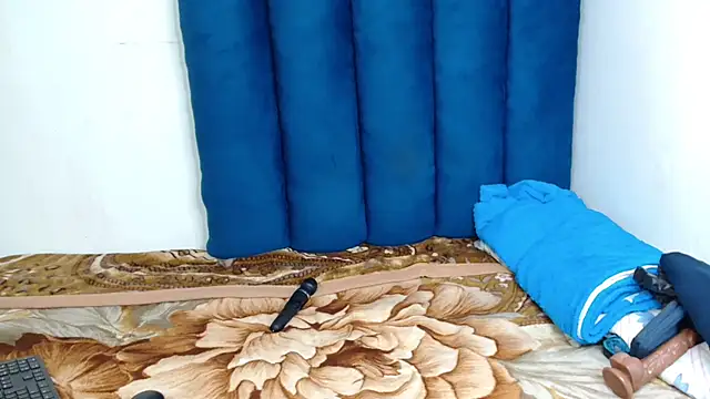 Snapshot of ForeverSexy_ chatting on 04.11.26 ForeverSexy online show from 04.11.26