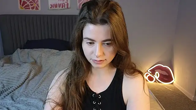 Snapshot of LovingWhisperr chatting on 03.05.26 LovingWhisperr online show from 03.05.26