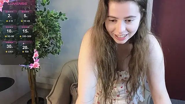 Snapshot of LovingWhisperr chatting on 03.21.26 LovingWhisperr online show from 03.21.26