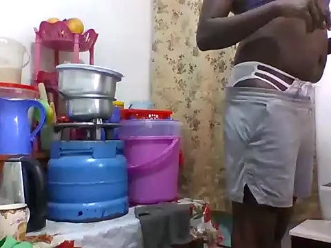 Snapshot of shoepoli chatting on 02.15.26 shoepoli online show from 02.15.26