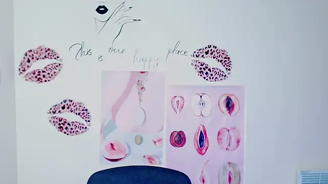 Snapshot of Rosalinda_ro chatting on 02.23.26 Rosalinda ro online show from 02.23.26