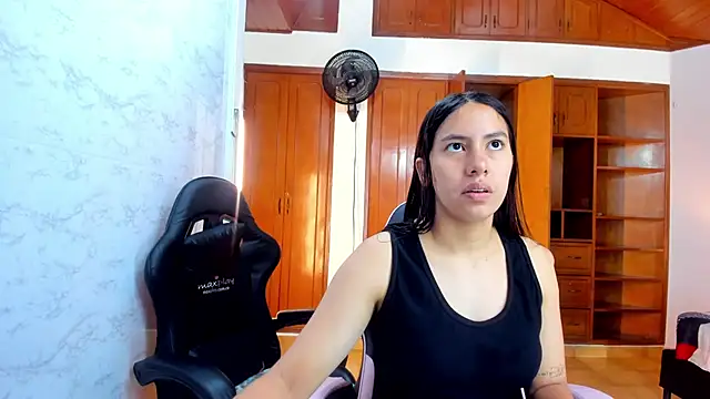 Emily and Soffy online show from 02.17.26