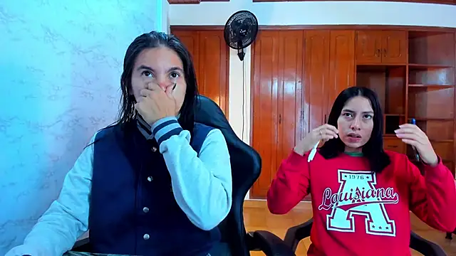 Emily and Soffy online show from 04.01.26