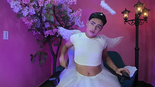 FemNoa online show from 02.07.26