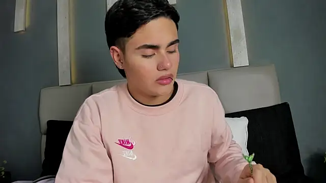 FemNoa online show from 03.02.26