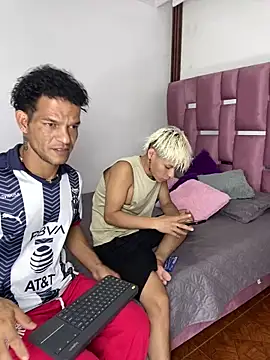 Snapshot of MaxyRyan chatting on 02.24.26 MaxyRyan online show from 02.24.26