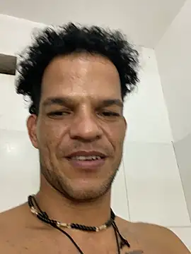 Snapshot of MaxyRyan chatting on 03.02.26 MaxyRyan online show from 03.02.26