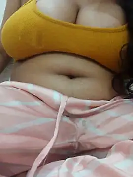 Snapshot of JOYAPARVEEN chatting on 04.07.26 JOYAPARVEEN online show from 04.07.26