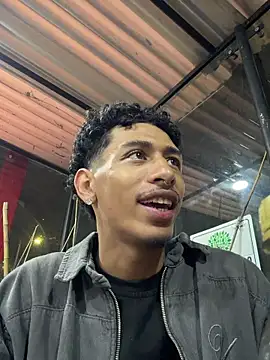 Snapshot of Leon_Creed chatting on 02.23.26 Leon Creed online show from 02.23.26