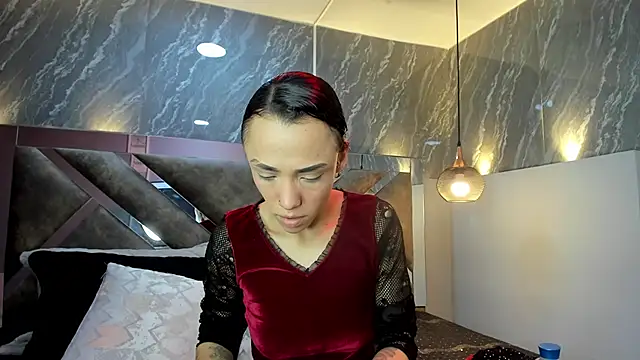 CharlotteKravizz online show from 02.15.26