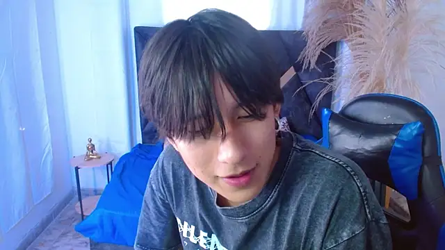 nikoo 18 online show from 03.26.26