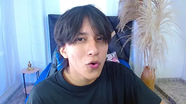 nikoo 18 online show from 04.08.26