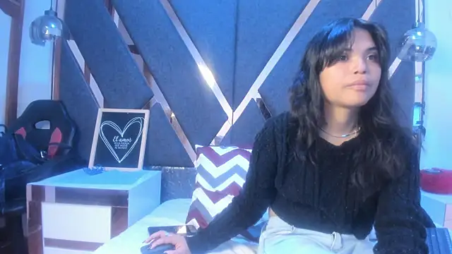 Snapshot of Maggyx chatting on 06.25.26 Maggyx online show from 06.25.26