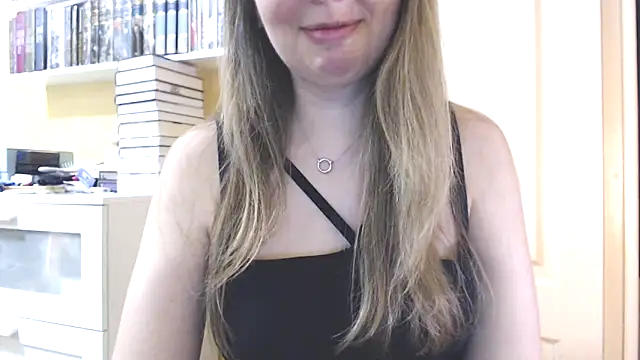 Snapshot of Tasiya chatting on 02.23.26 Tasiya online show from 02.23.26