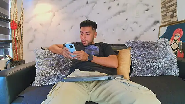 Max Hornye online show from 04.11.26