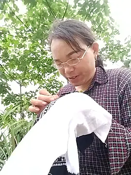 vivi1889 online show from 04.17.26