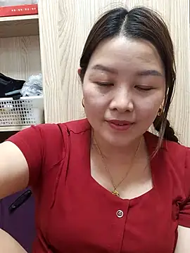 Snapshot of Jennie_dogy chatting on 04.26.26 Jennie dogy online show from 04.26.26