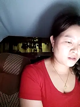 Snapshot of Jennie_dogy chatting on 04.29.26 Jennie dogy online show from 04.29.26