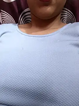 Snapshot of komalsharma99 chatting on 05.07.26 komalsharma99 online show from 05.07.26
