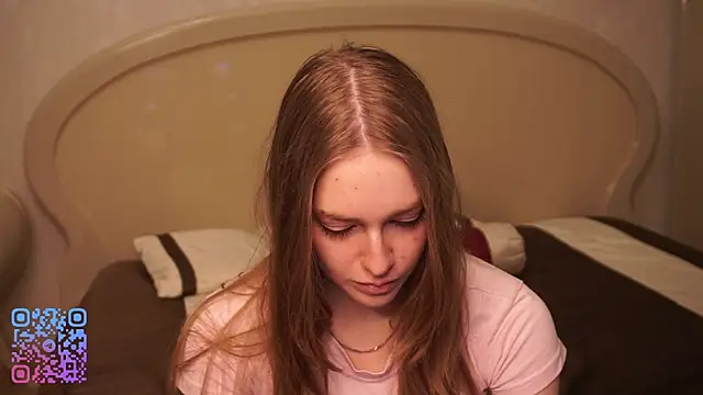 RowenaIanniello online show from 02.16.26