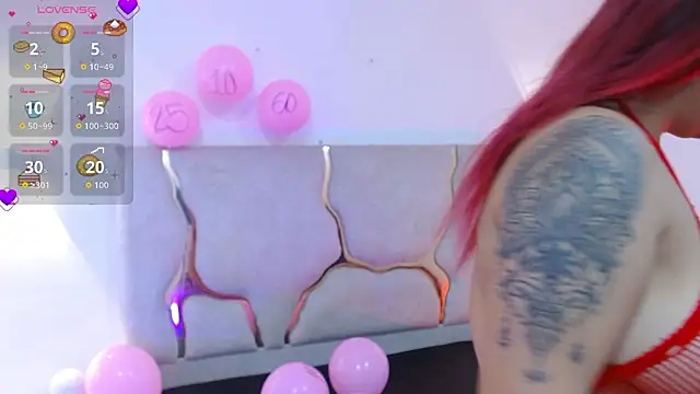 Snapshot of Sashaa_tay chatting on 02.14.26 Sashaa tay online show from 02.14.26