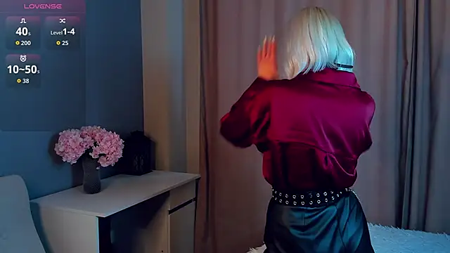 GoldenLenarz online show from 03.27.26