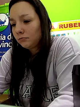 Snapshot of Beesametoda chatting on 04.23.26 Beesametoda online show from 04.23.26