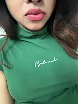 riya sharma11 online show from 02.15.26